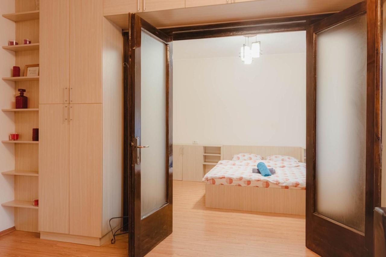 Bucharest Central Location Екстер'єр фото